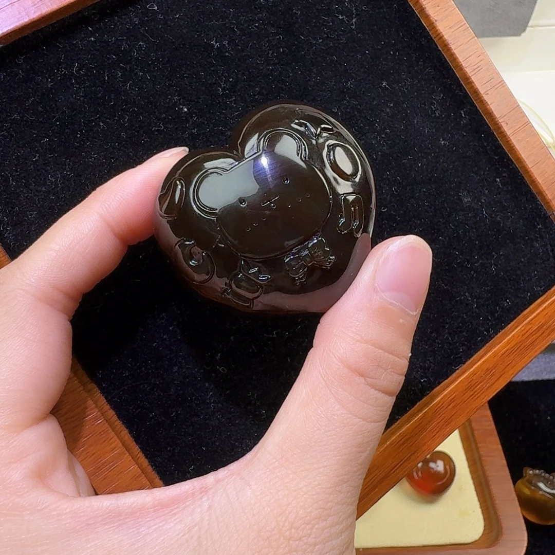 未镶嵌琥珀裸石琥珀