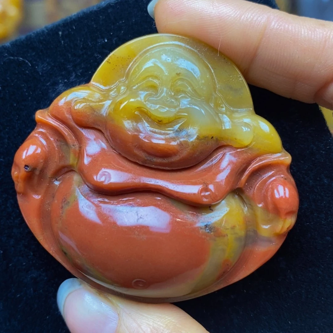 未镶嵌石英质玉（黄龙玉）颈饰