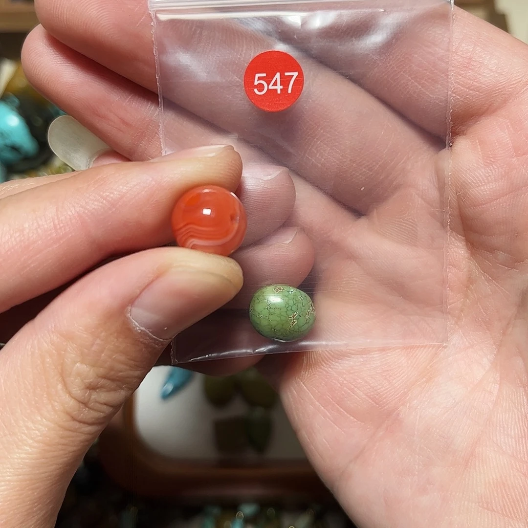 修***多南红玛瑙未镶嵌珠宝奇石