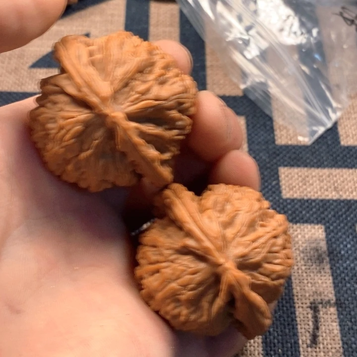 文玩核桃吊坠全品白狮子