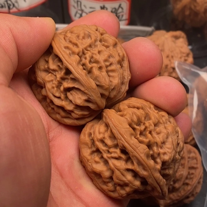 文玩核桃把件核樽