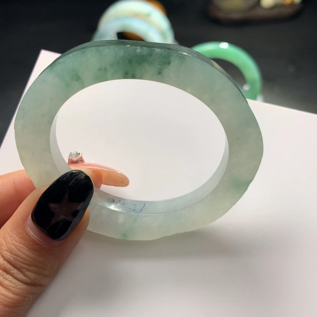 定制翡翠未镶嵌翡翠A货手镯定制