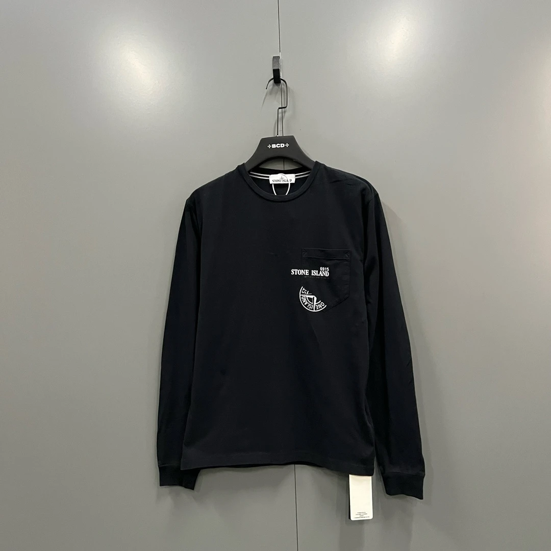 95新 STONE ISLAND q34 口袋徽标圆领卫衣 S码/fg205612
