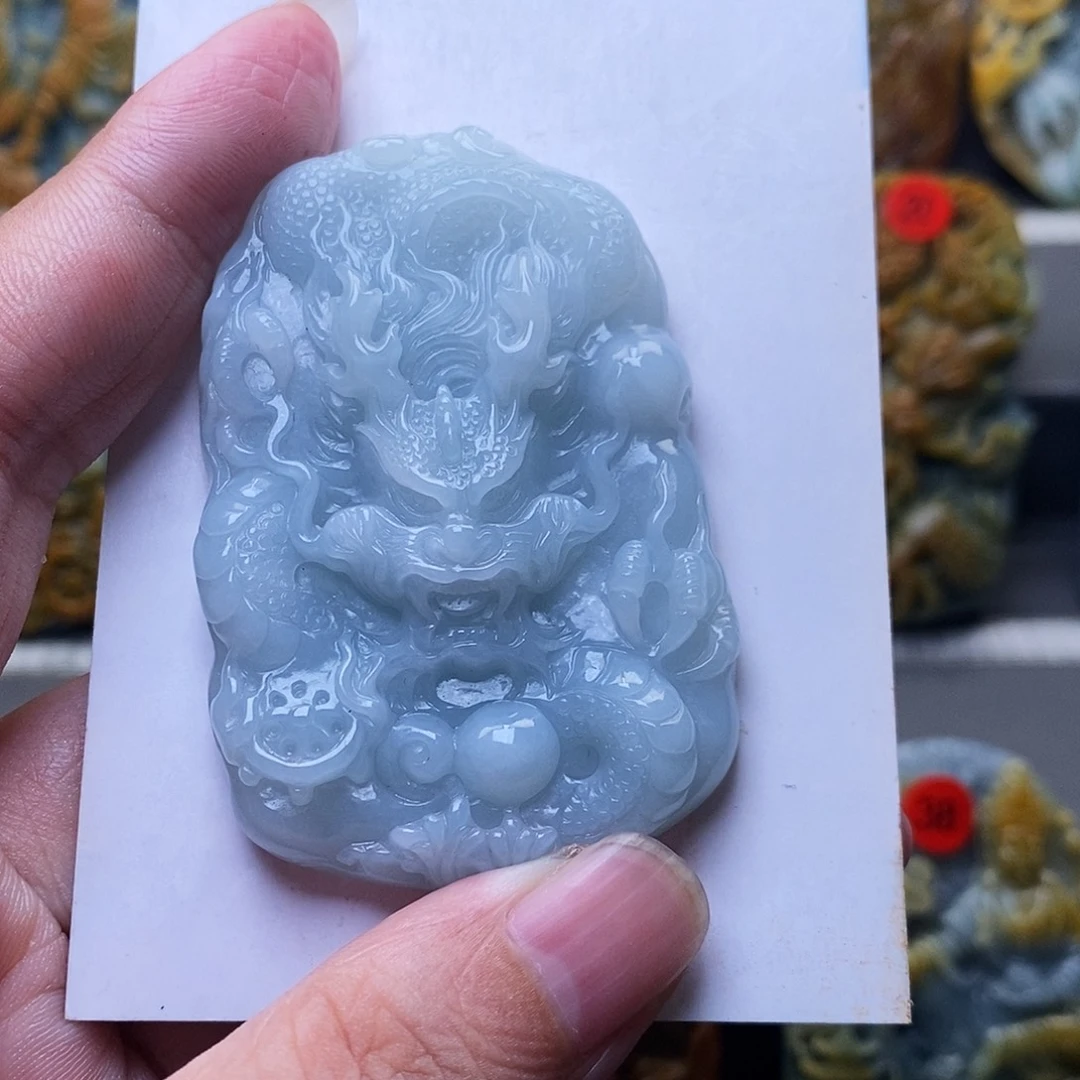 定制翡翠未镶嵌龙牌