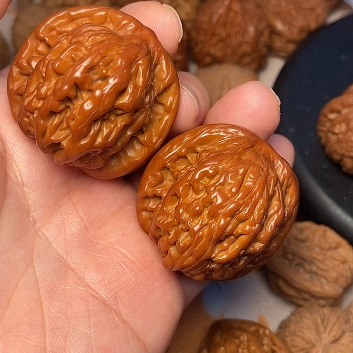 文玩核桃把件虎头40