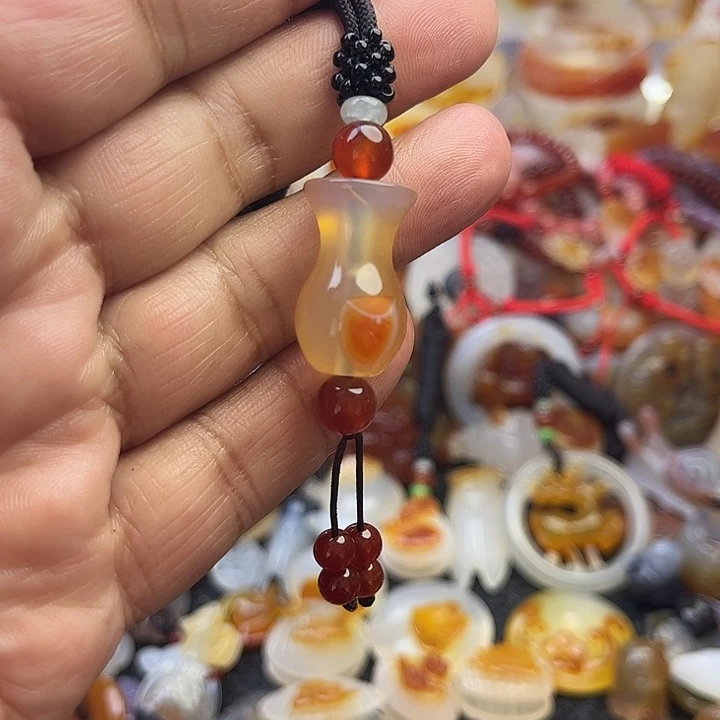 玛瑙/玉髓未镶嵌颈饰