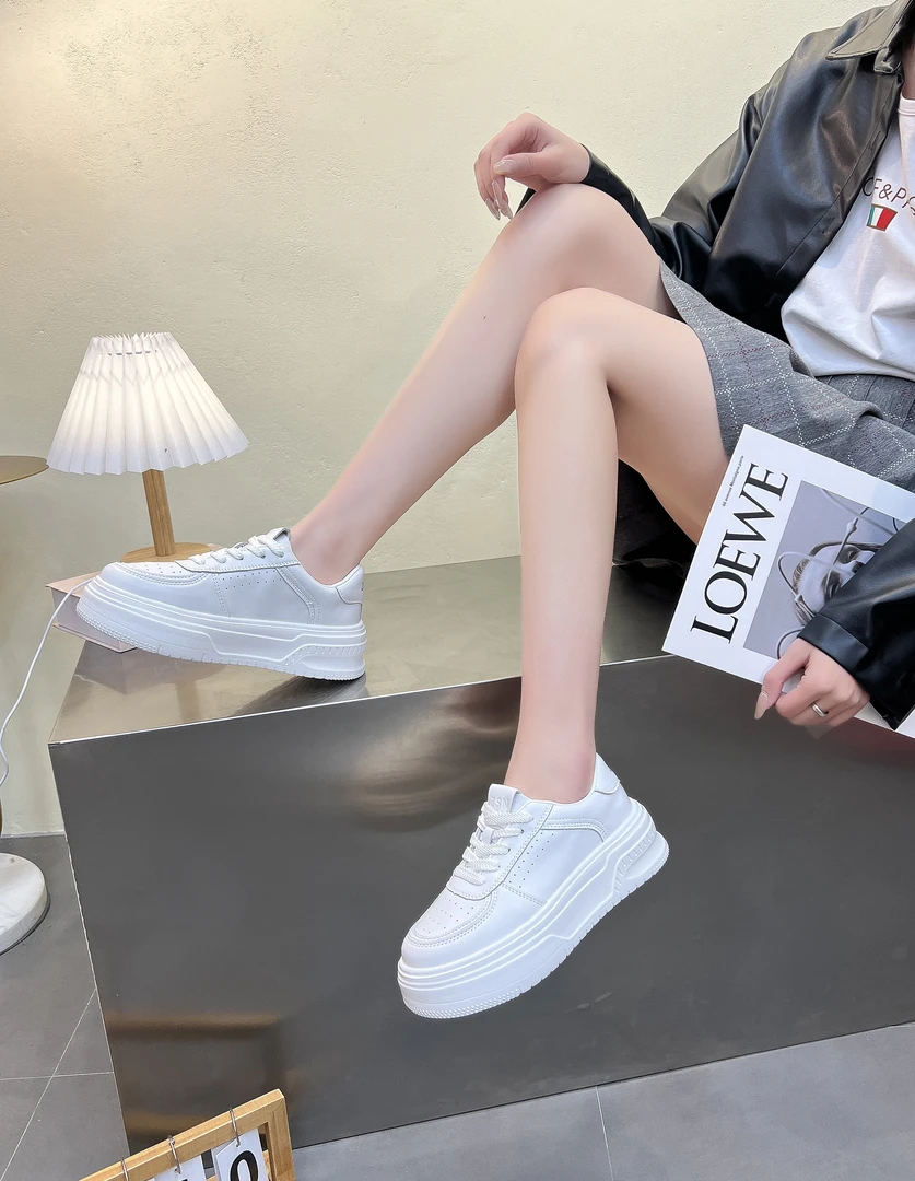 2319厚底小白鞋女2025新款春秋透气休闲运动鞋女增高百搭板鞋女