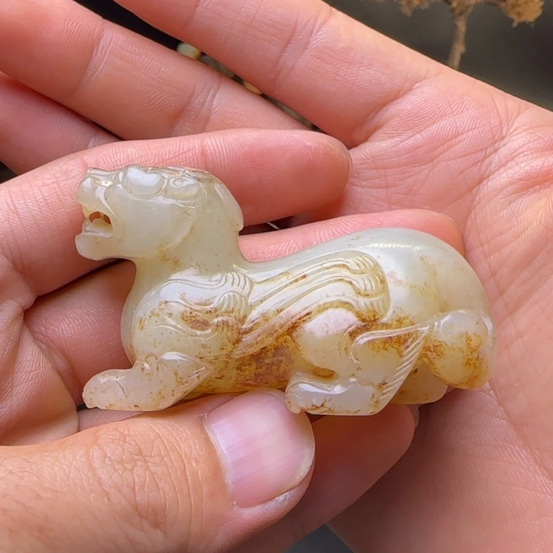 汉***兵和田玉（糖玉）未镶嵌挂件