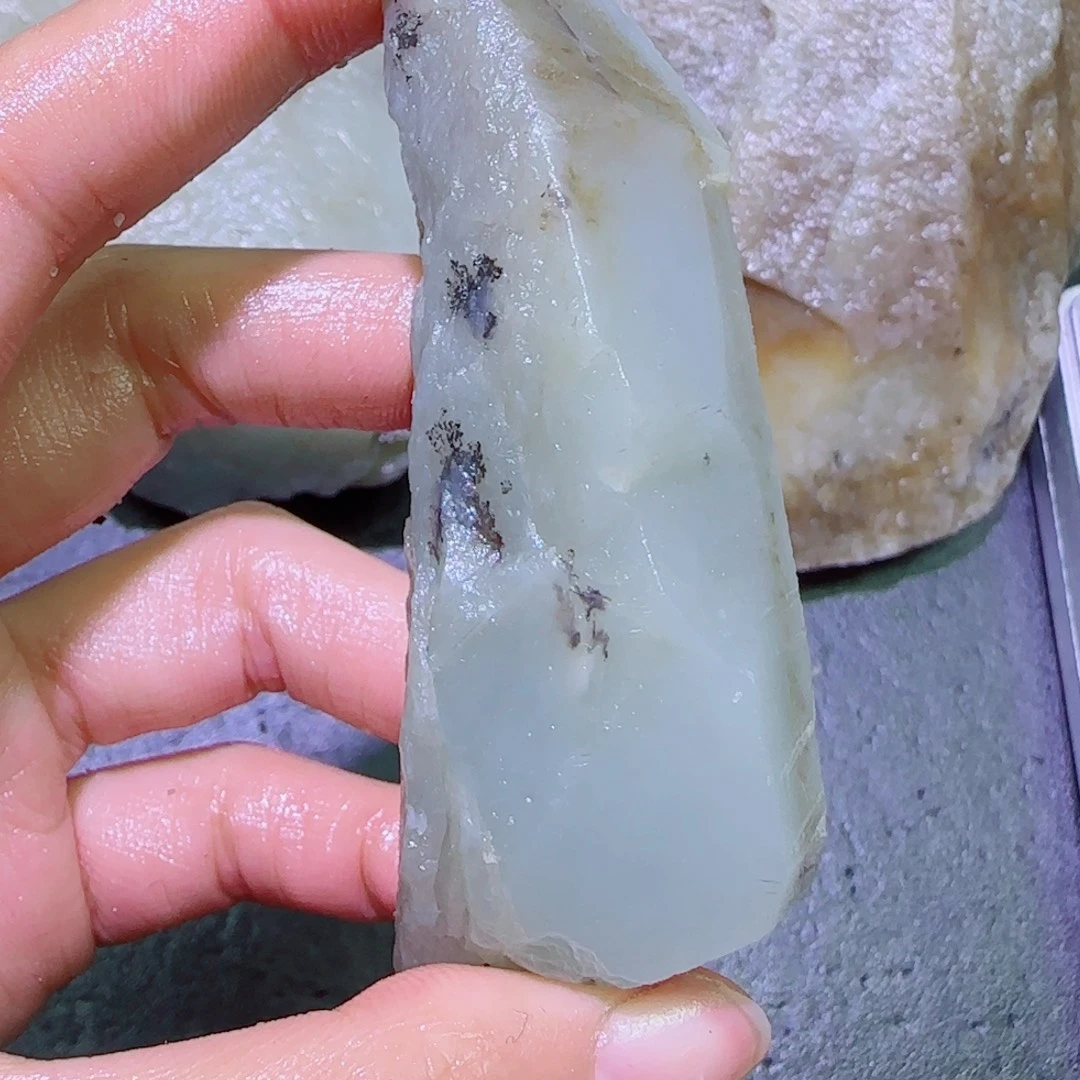 和田玉未镶嵌珠宝半成品