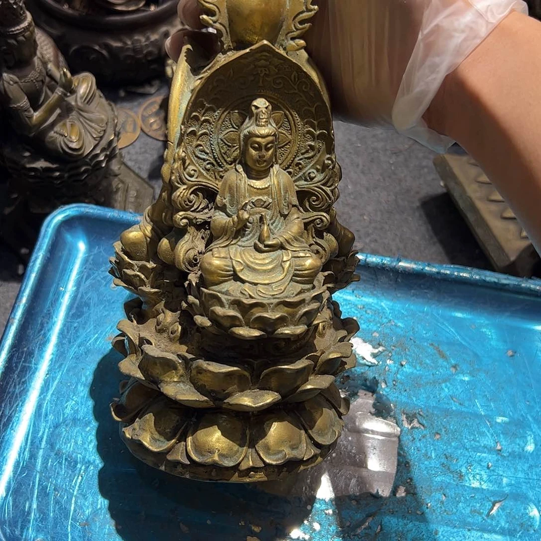 欧**辉微瑕疵黄铜摆件工艺品
