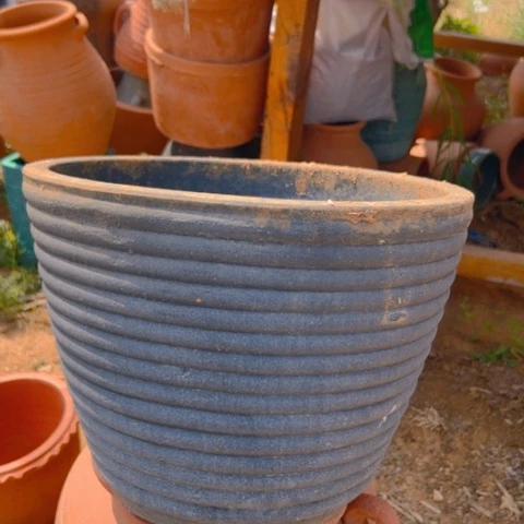 口30高24上色红陶微瑕