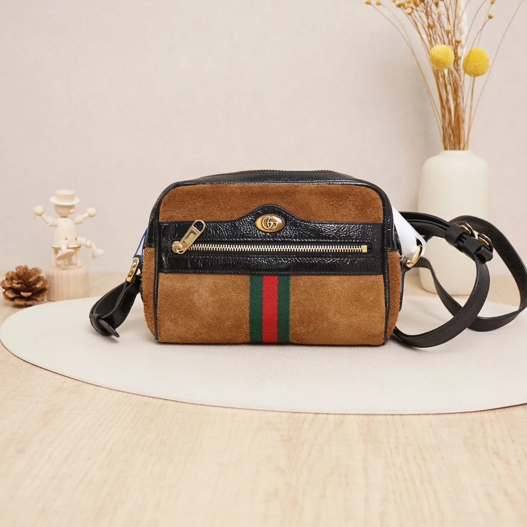 95新 GUCCI/古驰 古驰相机包小号棕色麂皮/DS027076