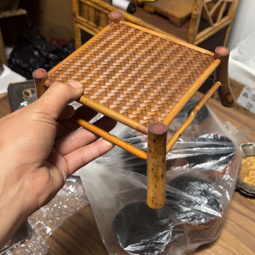 梅鹿竹小花几。