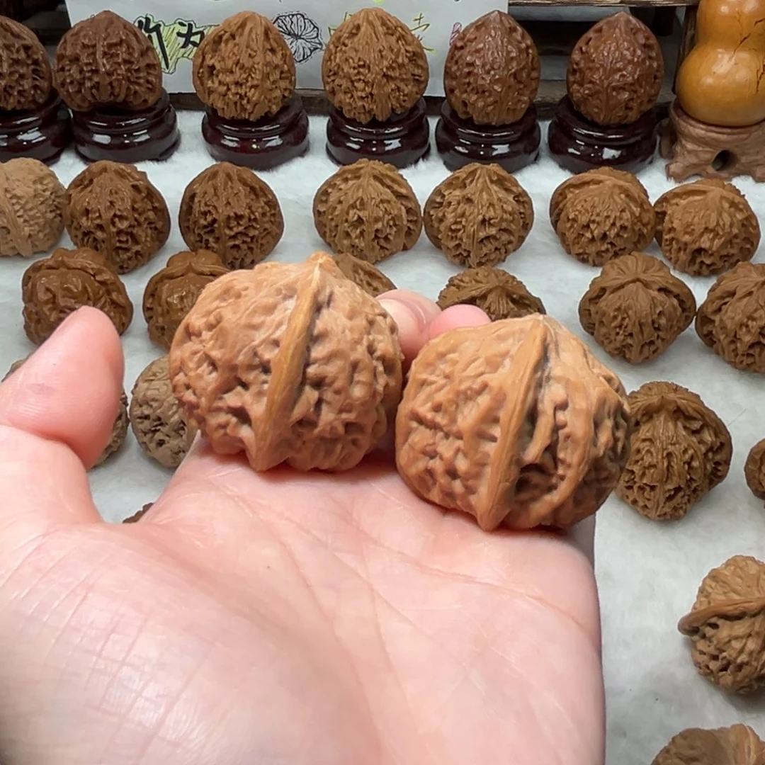 文玩核桃吊坠玄光元宝