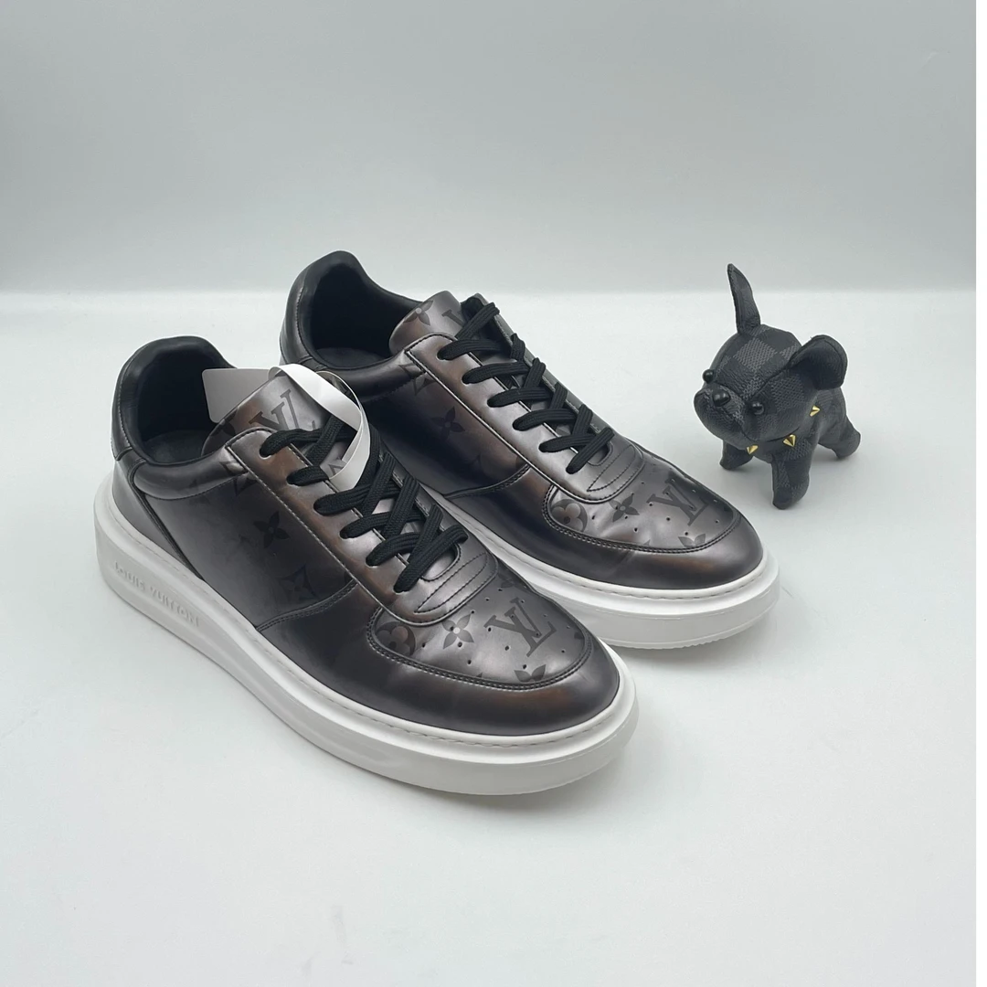 99新 LouisVuitton/路易威登 黑色老花亮面松糕板鞋 41码