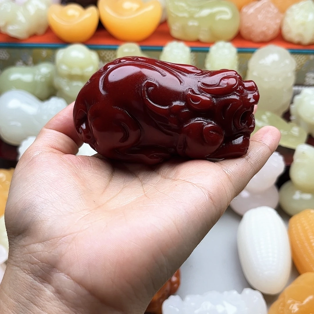 郑***司石材貔貅手吧摆件