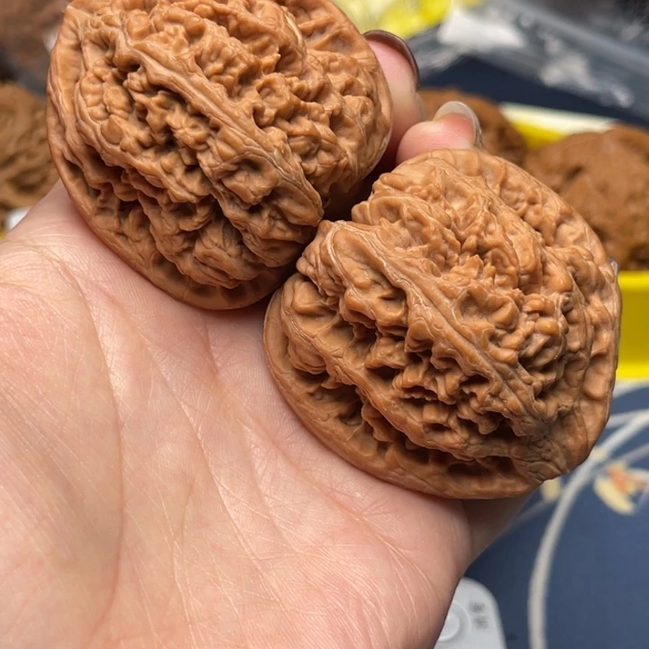 文玩核桃把件粗筋45