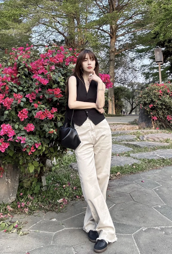 【Azlg】 杏色高弹女装中腰休闲牛仔直筒裤23630