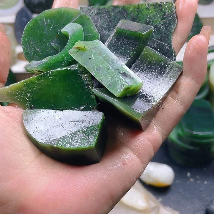 和田玉未镶嵌珠宝半成品