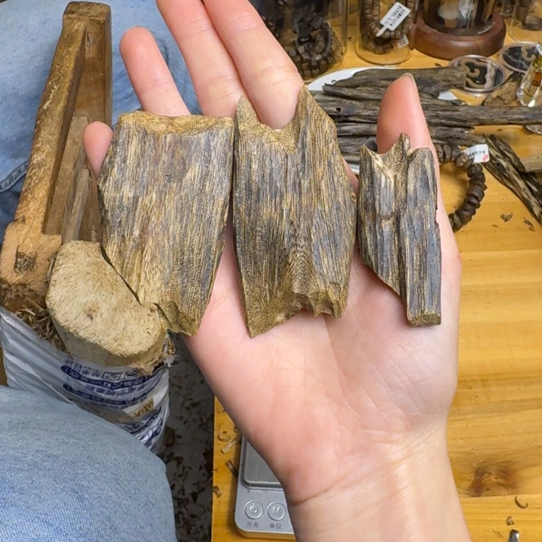 沉香沉香碎屑白棋品种块料28克