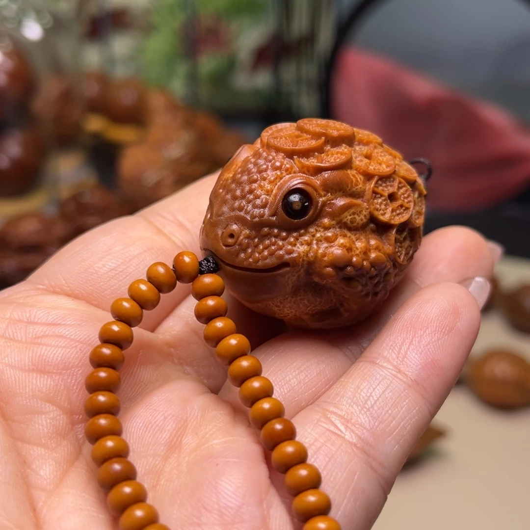 橄榄核手串/手链辈辈有财金蟾链子一套