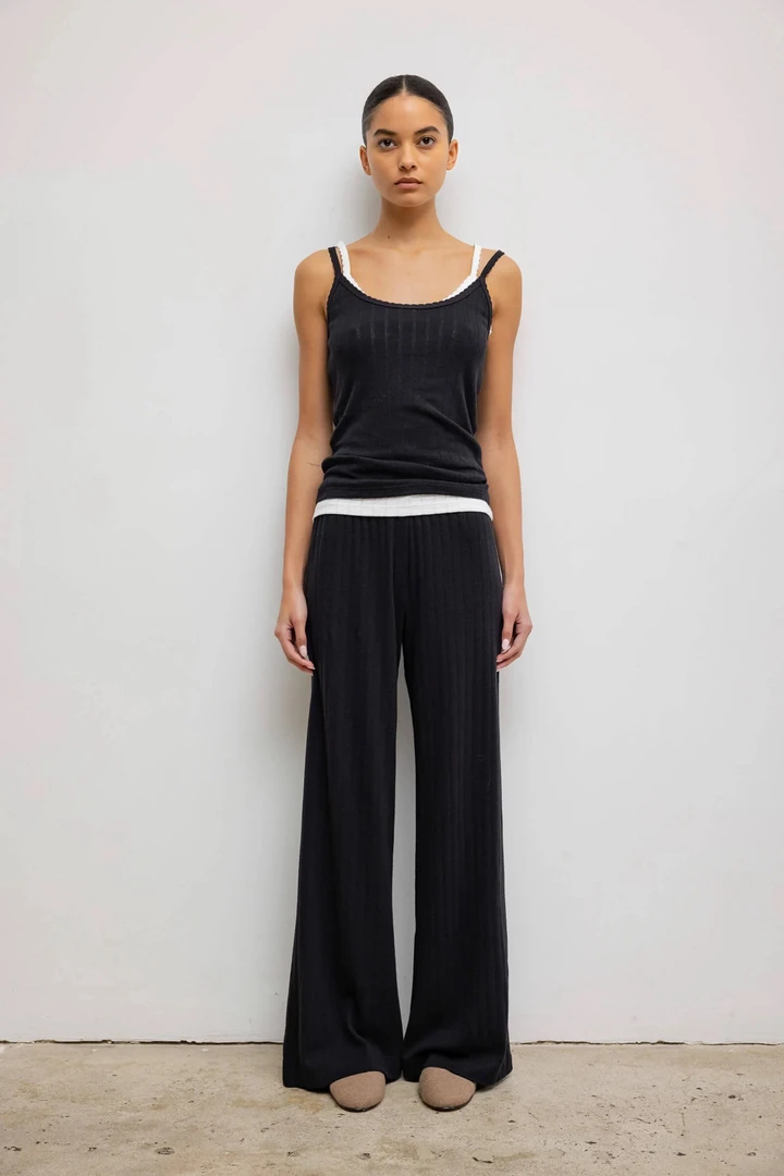 KKER STUDIO“温柔流动”暗纹针织甩腿长裤