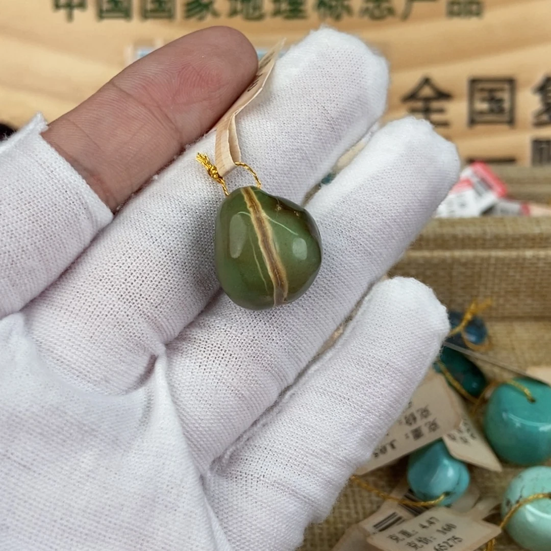 未镶嵌绿松石珠宝奇石