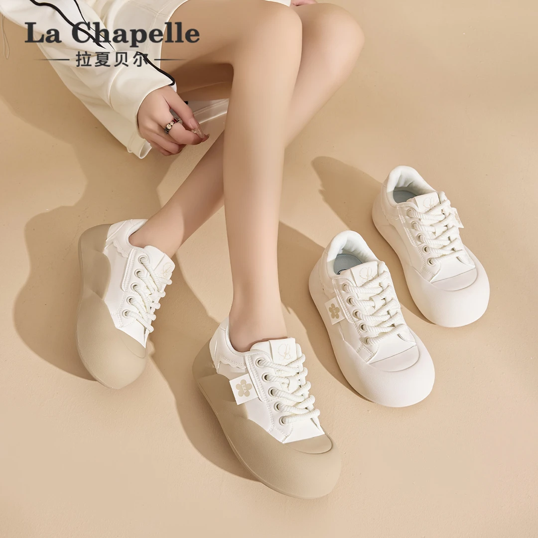 拉夏贝尔白色板鞋女款2025新款爆款休闲时尚小白鞋轻便潮流单鞋
