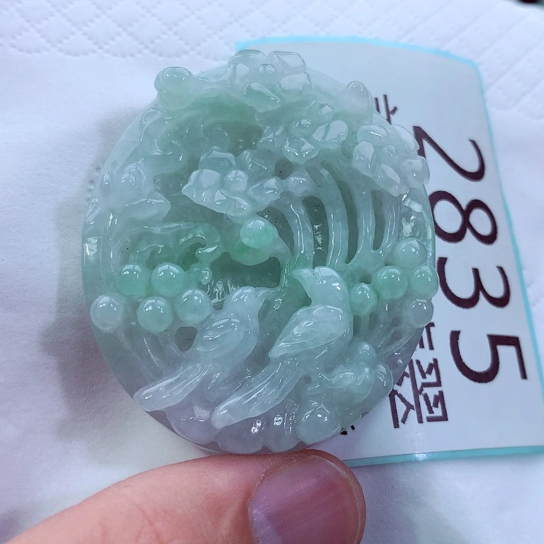 吊坠(不含链)未镶嵌翡翠