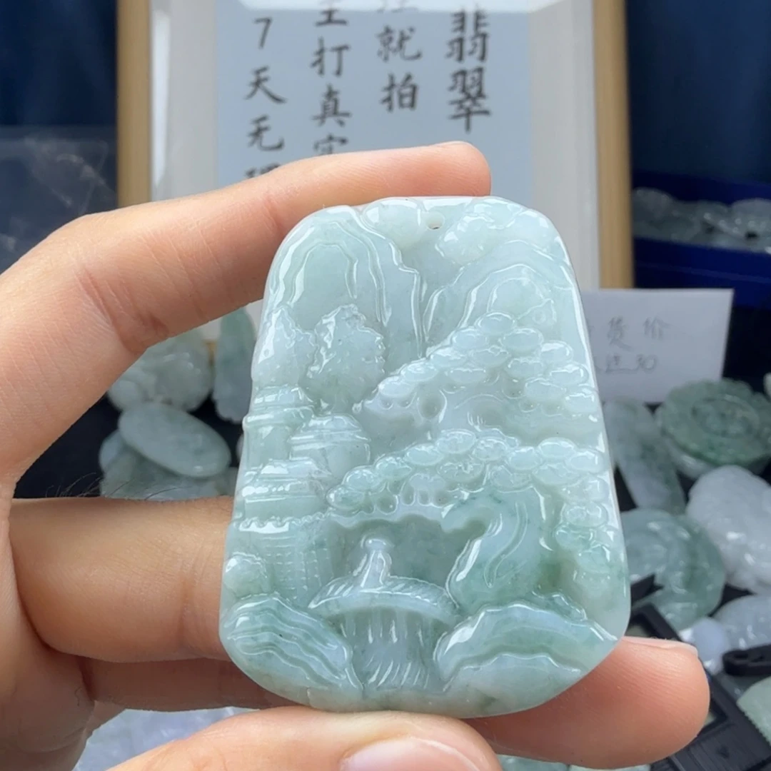 翡翠未镶嵌颈饰翡翠