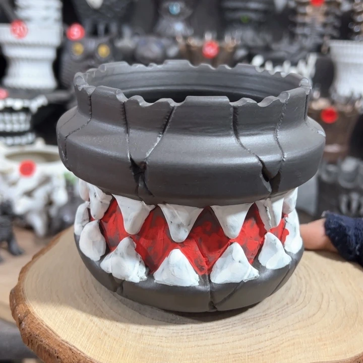 紫砂花盆手工微瑕，内口10外高10.3