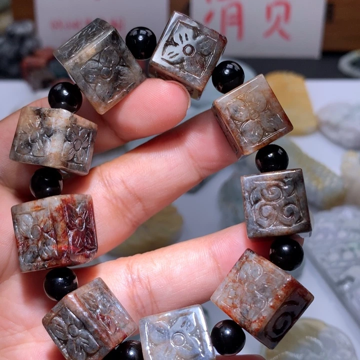 翡翠未镶嵌颈饰保真天然A货翡翠