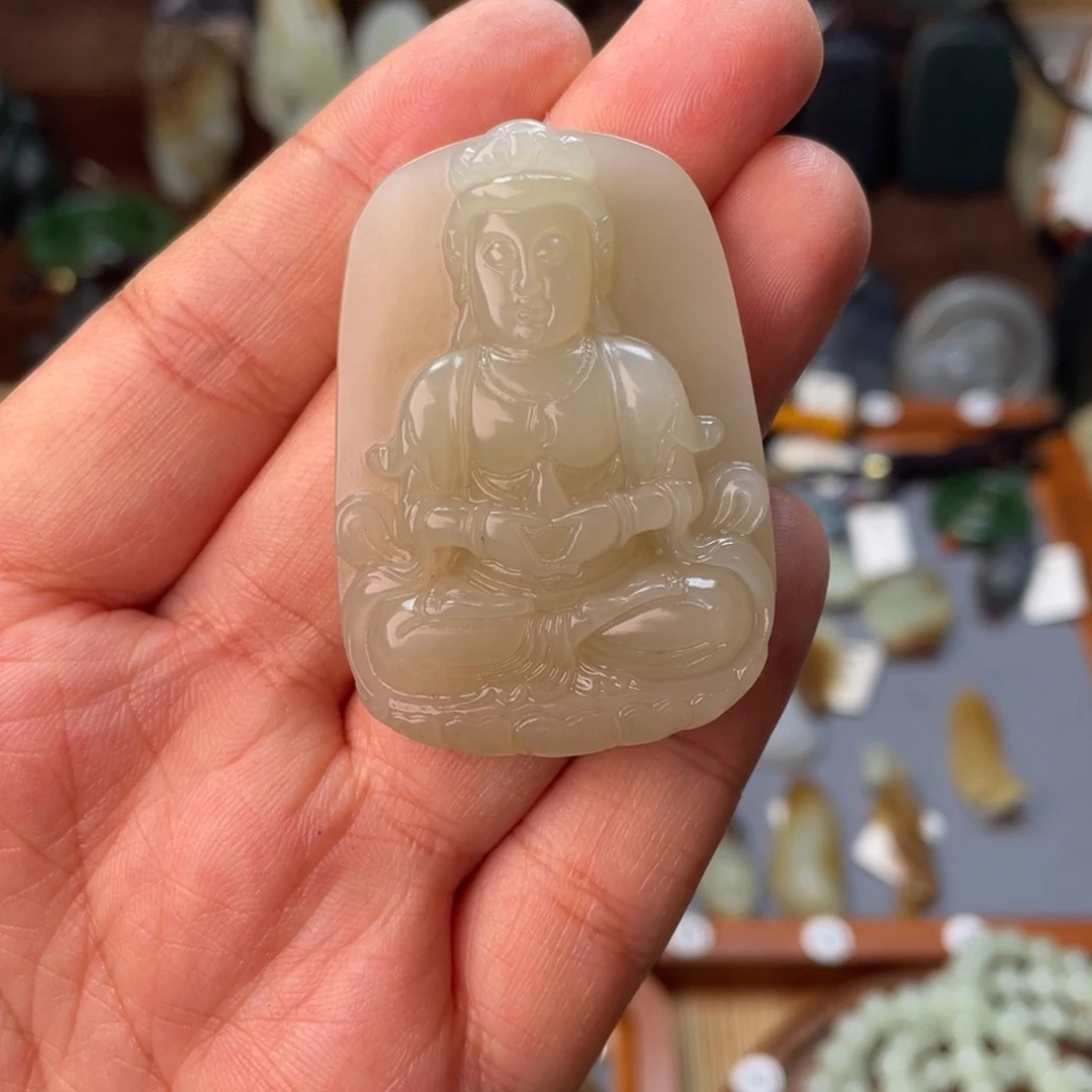 颈饰未镶嵌和田玉