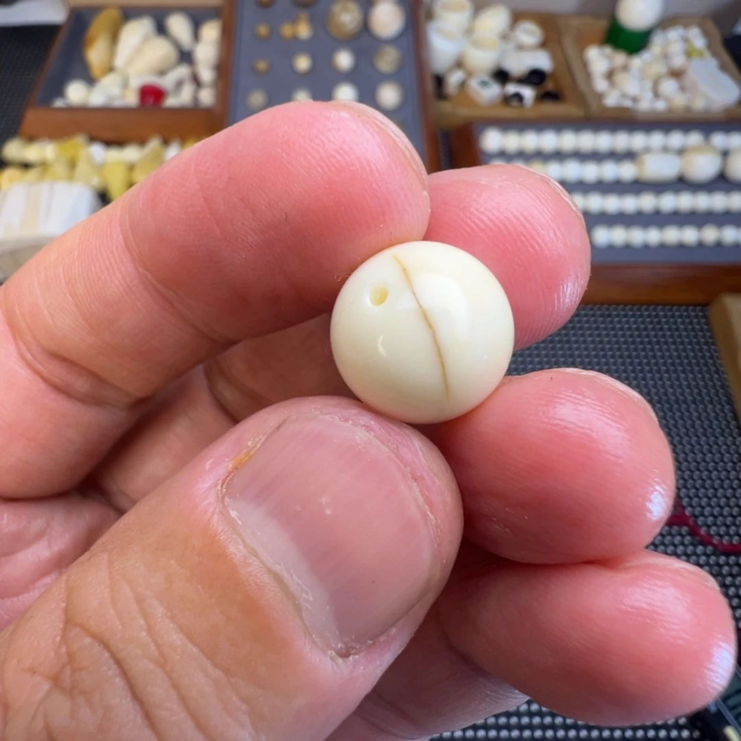 树脂制品特价处理瑕疵珠子13毫米
