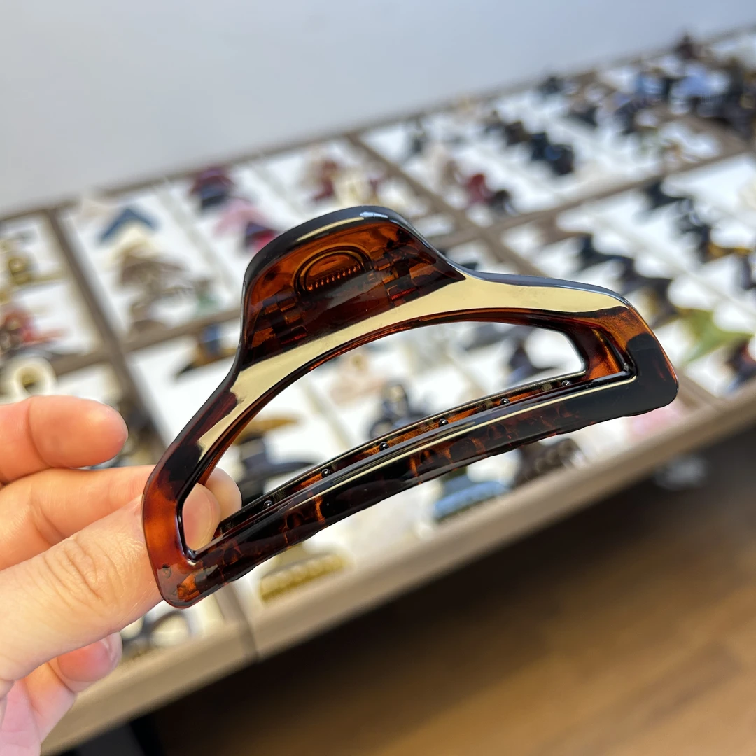 673-加厚鲨鱼夹发夹女后脑勺抓夹法式盘发抓发饰高级感头饰新款