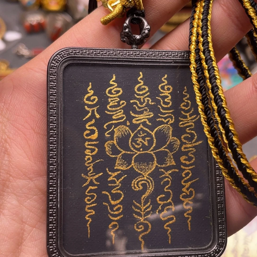 琉璃颈饰：****d唐卡手绘男女同款