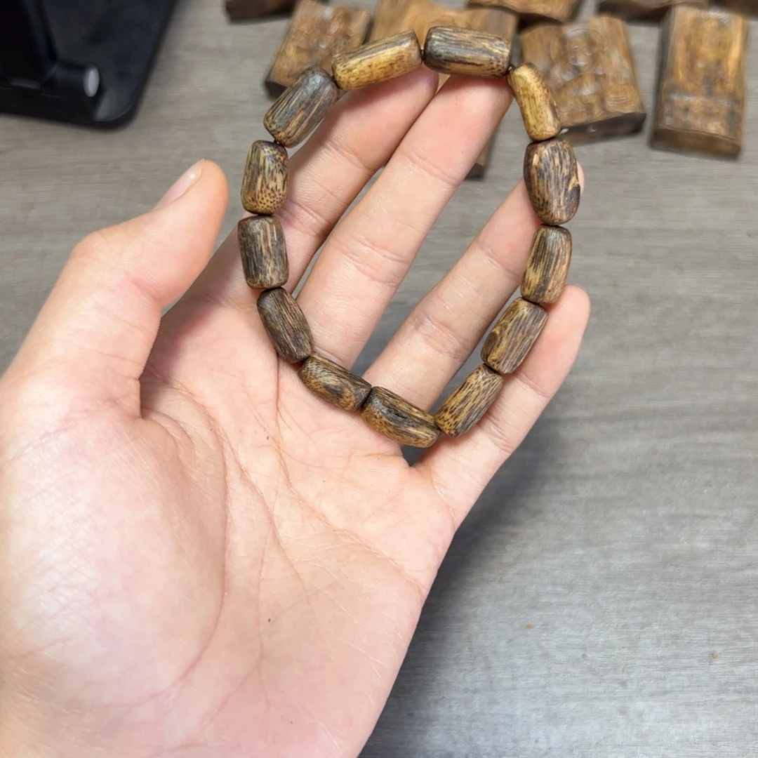 沉香木手串白棋桶珠7.9克