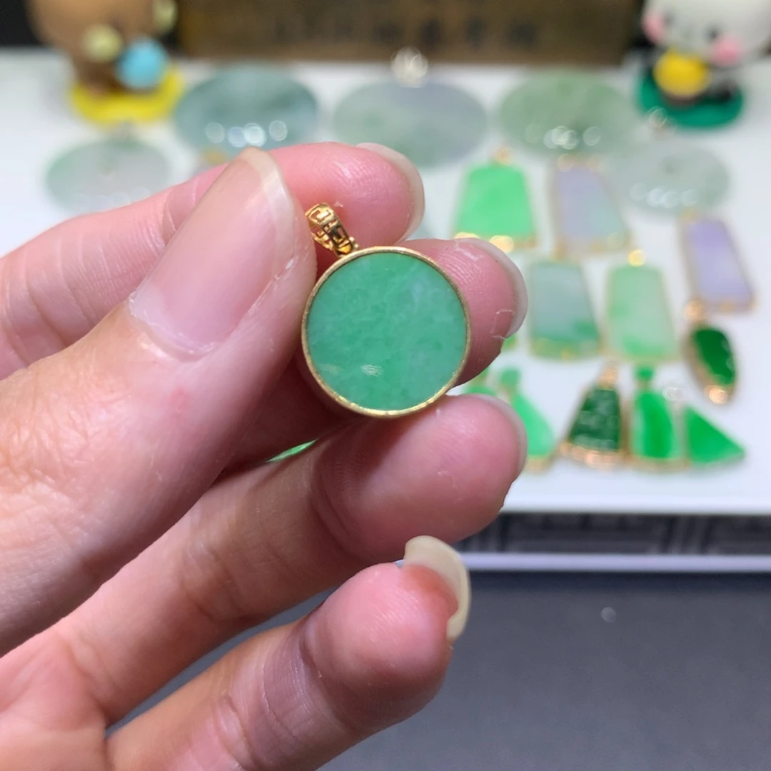 翡翠18K金镶嵌吊坠(不含链)
