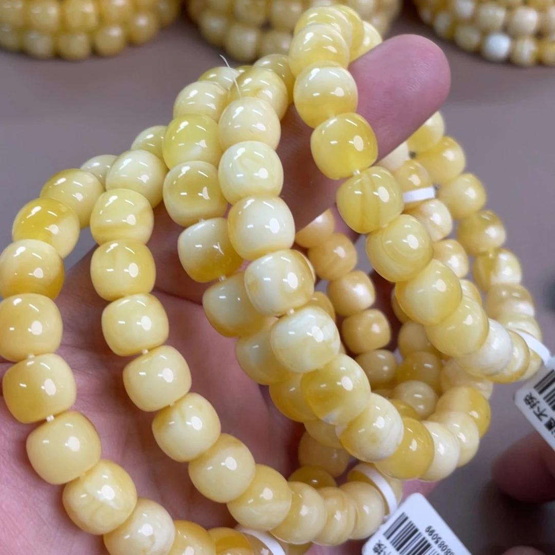 琥珀裸石未镶嵌005多样性发其一