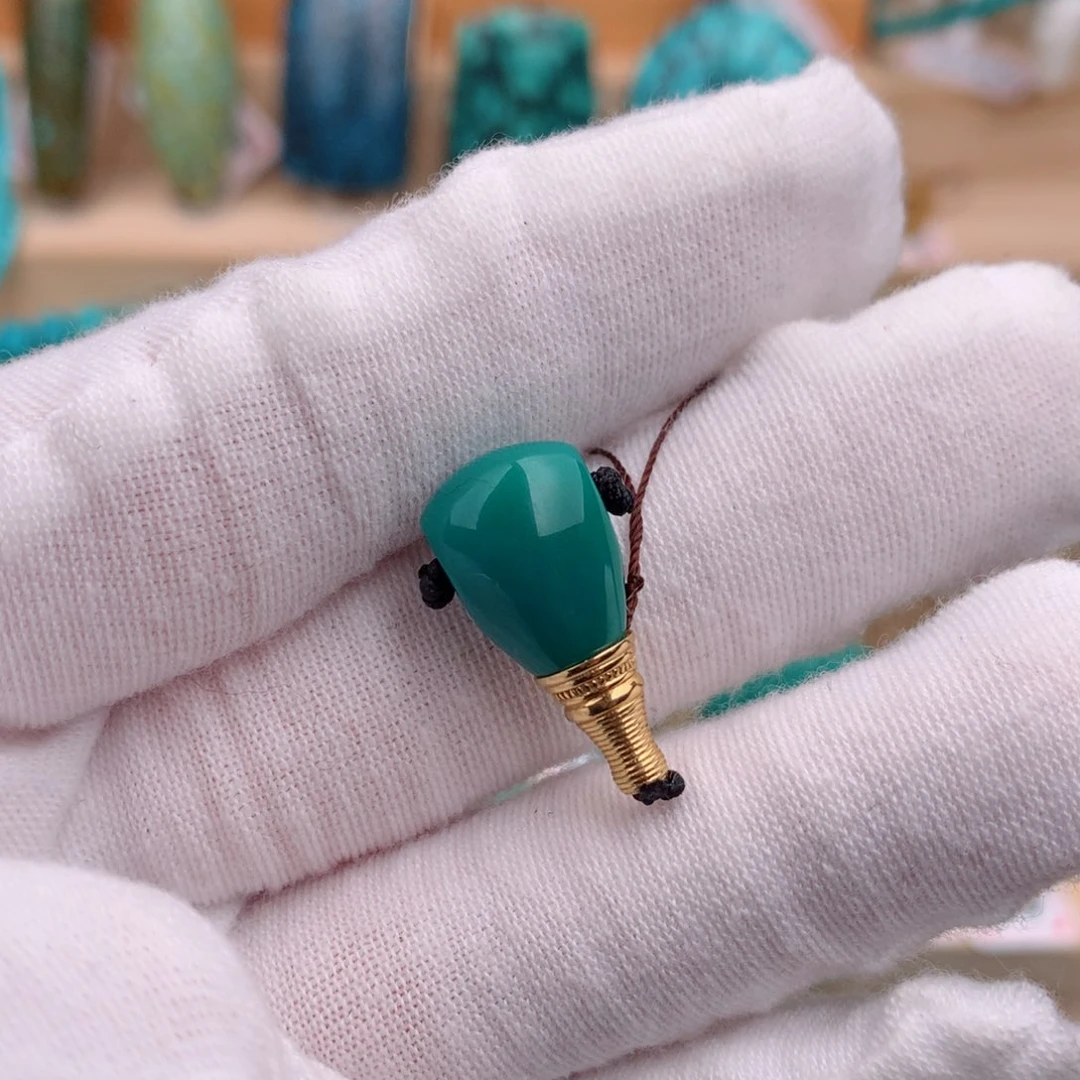 18K金镶嵌绿松石三通