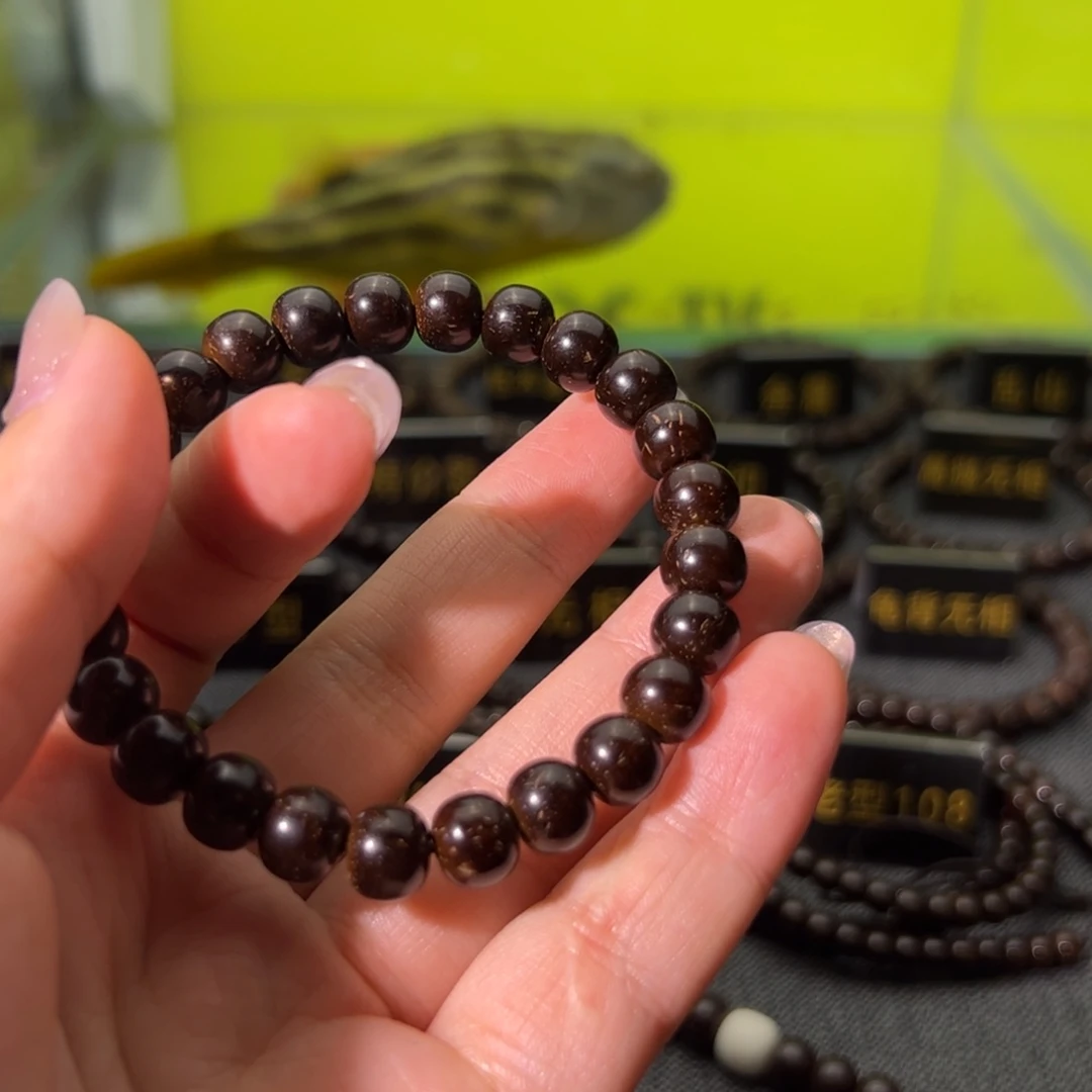 椰蒂吊坠大****纱98老型单圈镶一颗24金