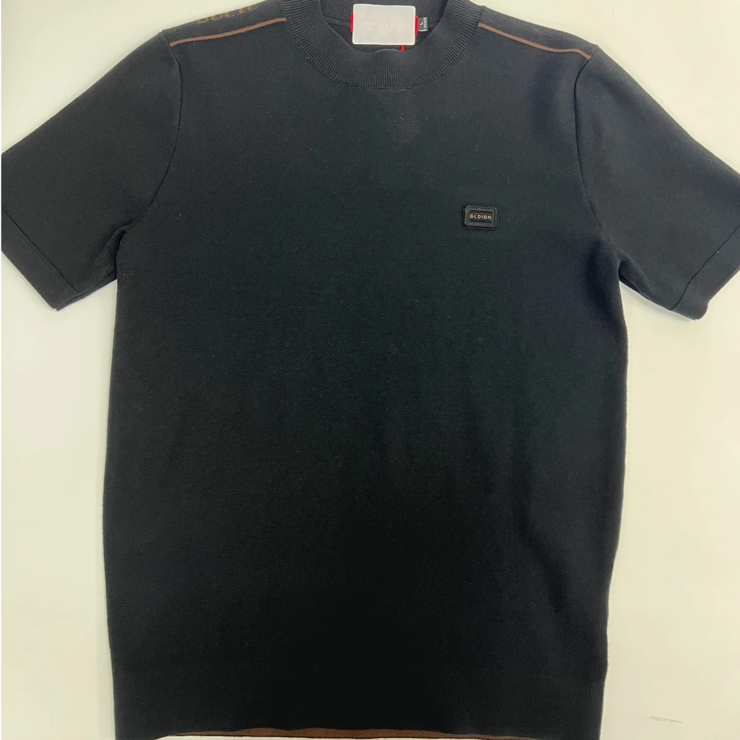 6828【门店同款】男士秋冬款半袖毛衫