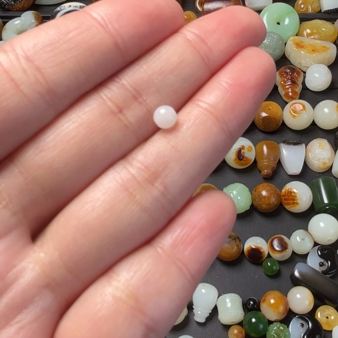 和田玉颈饰未镶嵌沉****0