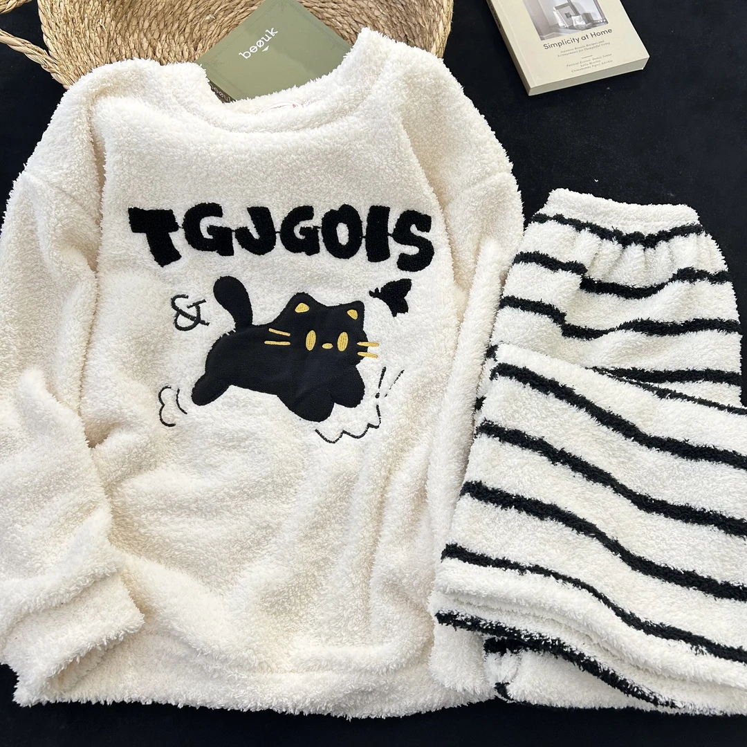 日系简约可爱少女睡衣冬季保暖加厚圆领珊瑚绒学生甜妹家居服套装