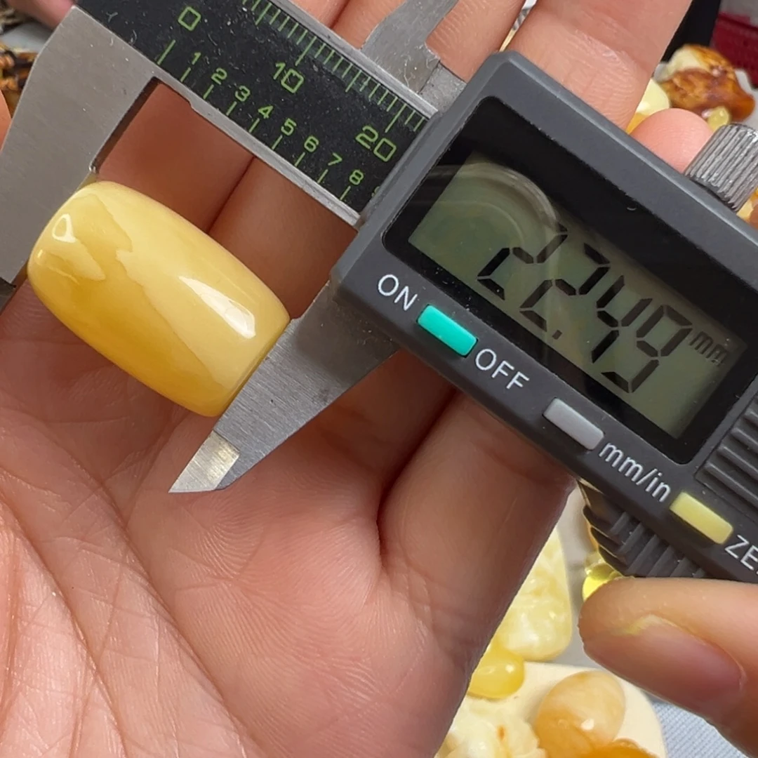 蜜蜡未镶嵌裸石蜜蜡