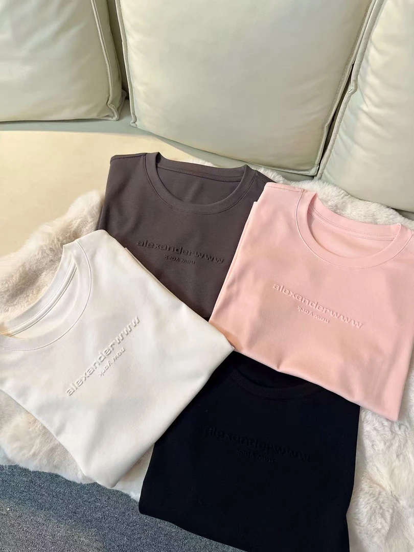 YIYI Studios【老王压花字母短袖】2025新品 简约显瘦基础款短袖T恤