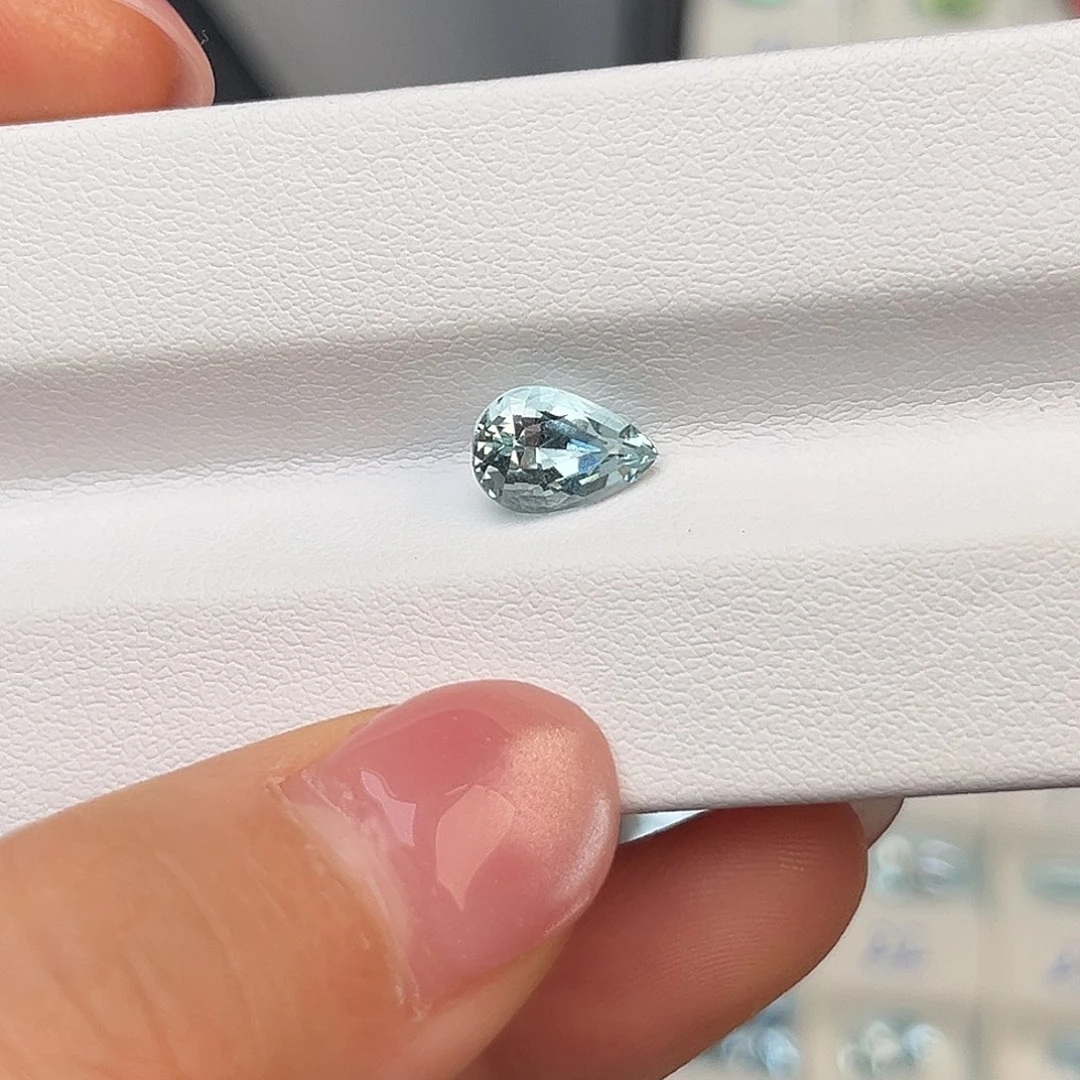 海蓝宝石裸石天然1.2克拉