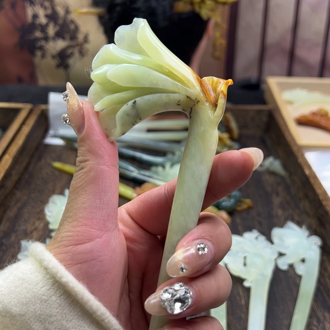 蛇纹石玉发簪未镶嵌