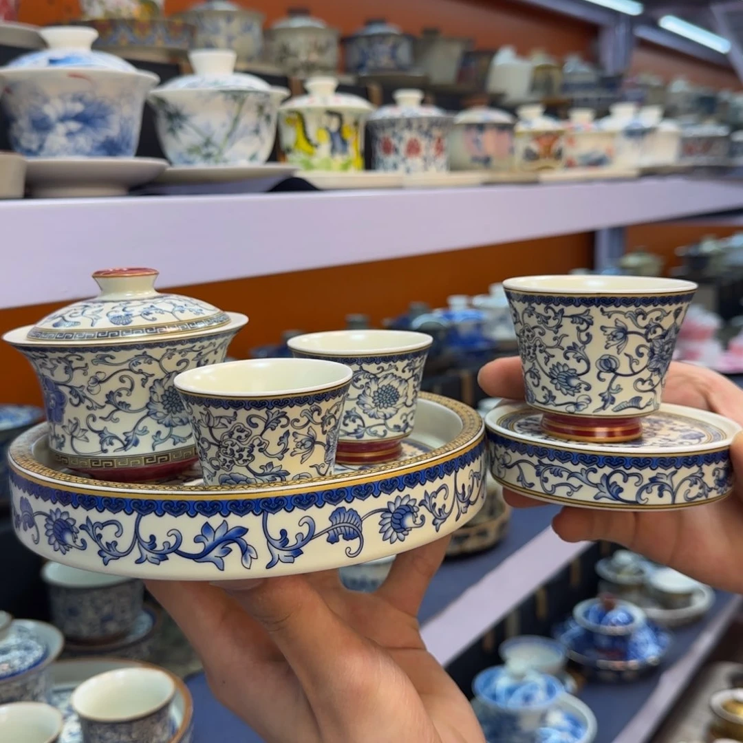 我在外面吃饭呢你在哪了我在