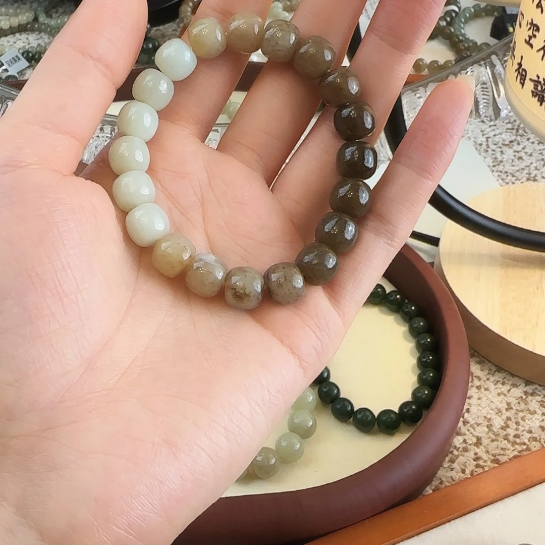 记****和田玉（糖玉）未镶嵌手链